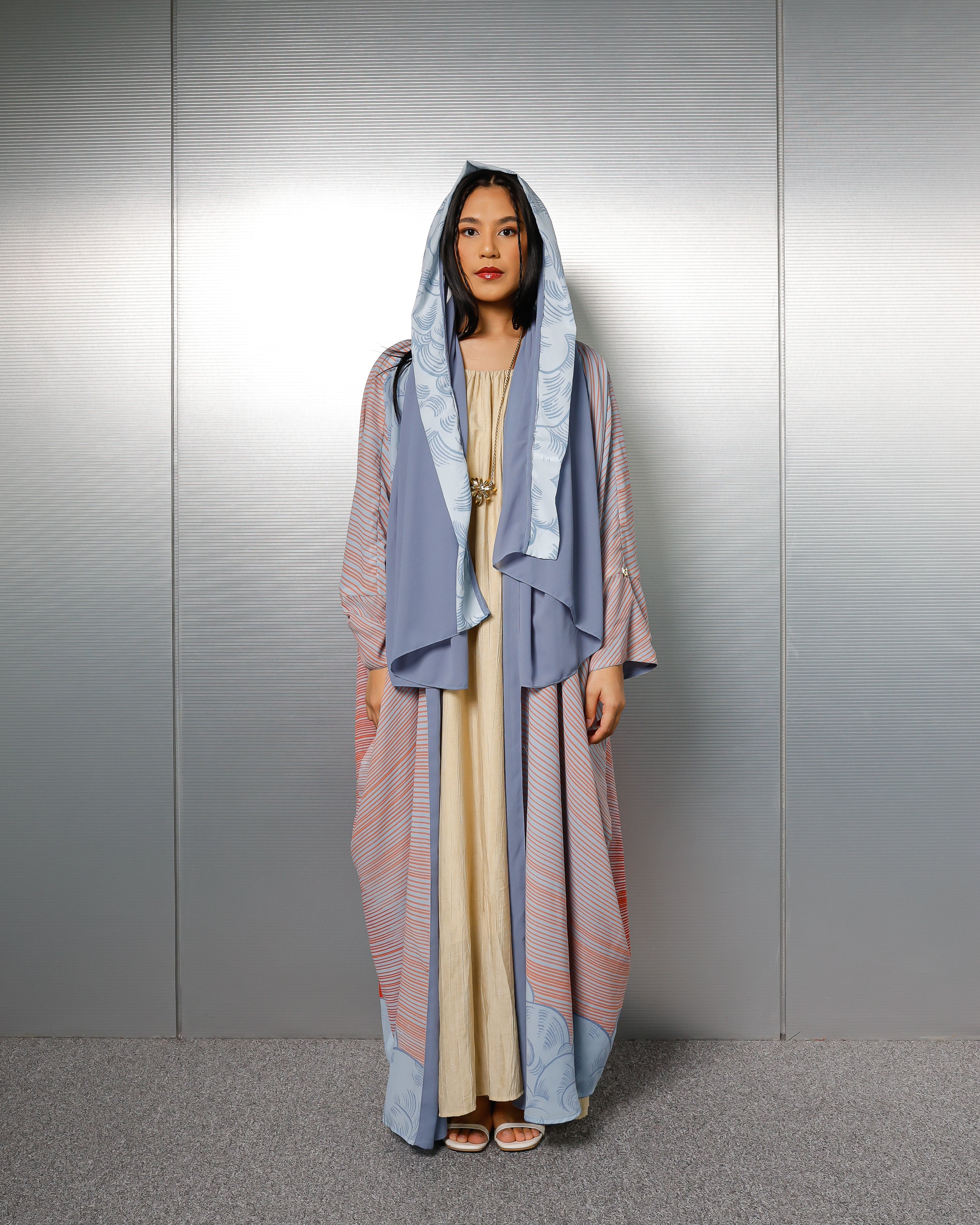 SAMA REVERSIBLE ABAYA Nahid Studio