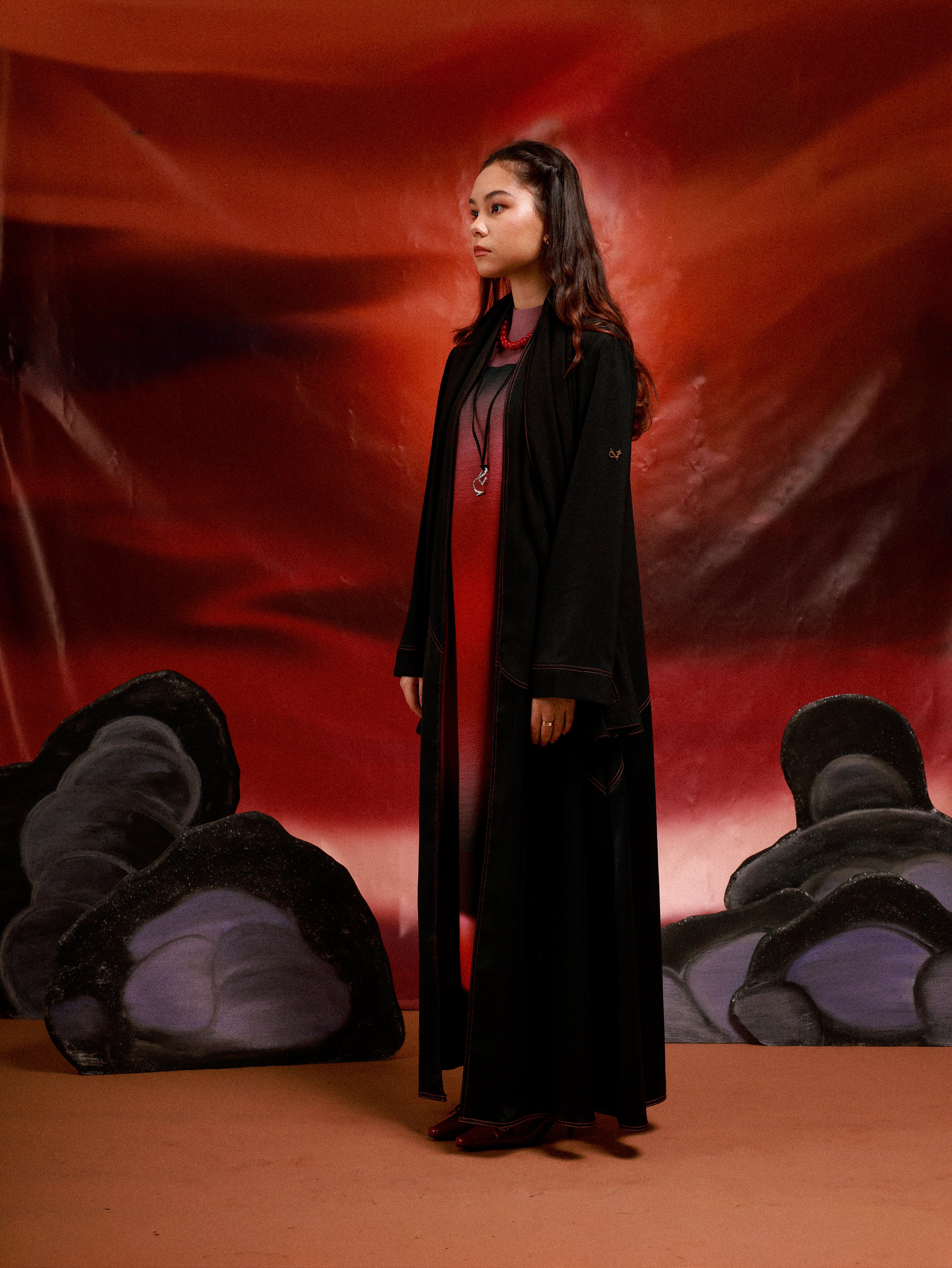 Mina Abaya set