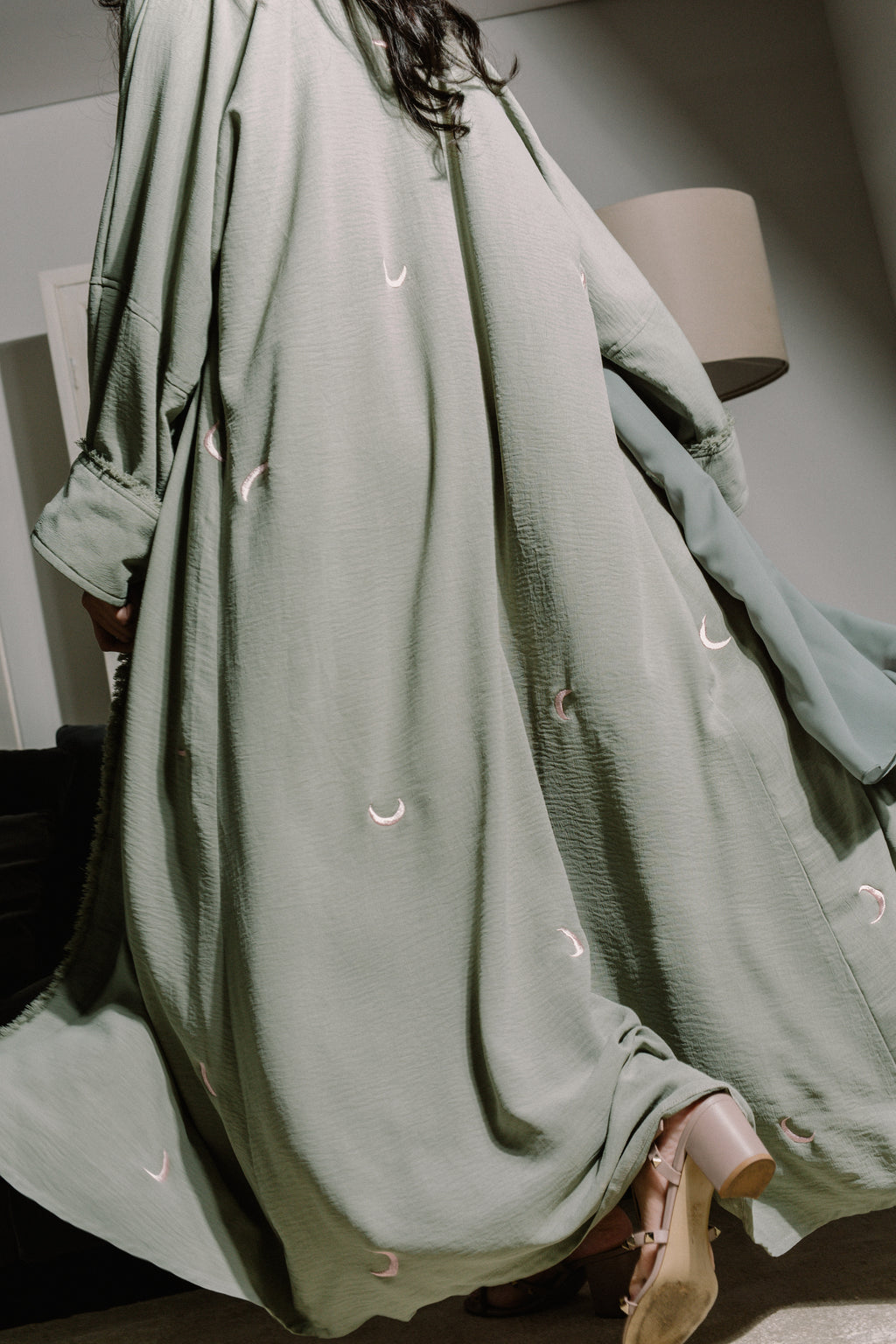 LUNE ABAYA