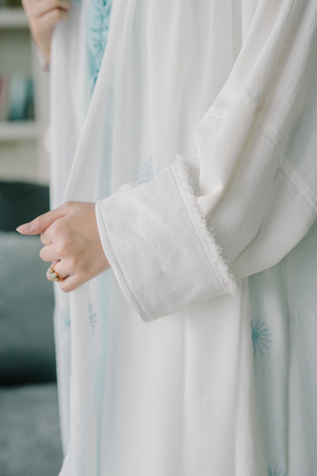 ZEPHYR ABAYA