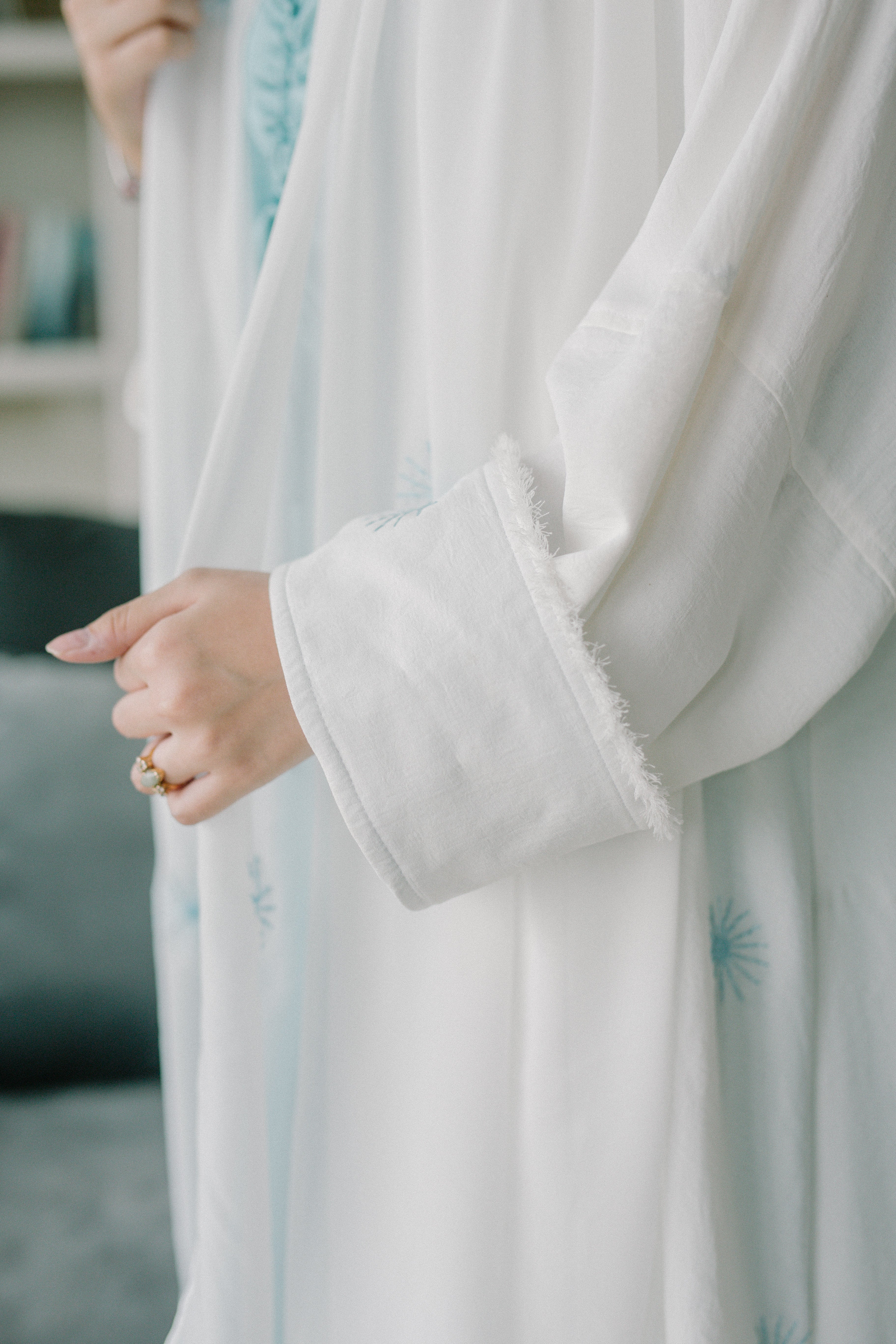 ZEPHYR ABAYA